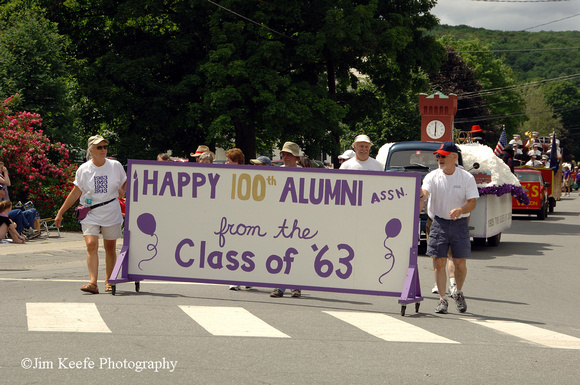 Alumni parade 142